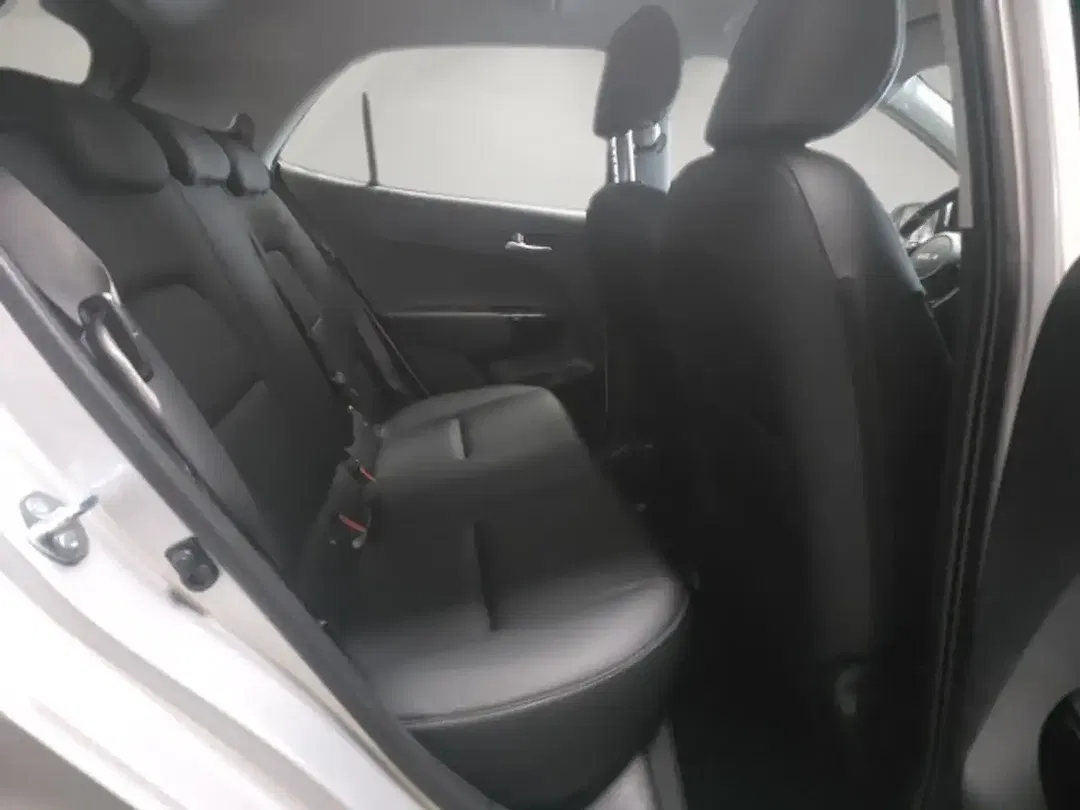 Kia Picanto - Thumbnail 13