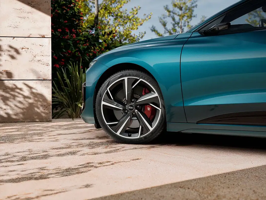 Audi S6 e-tron - Thumbnail 10