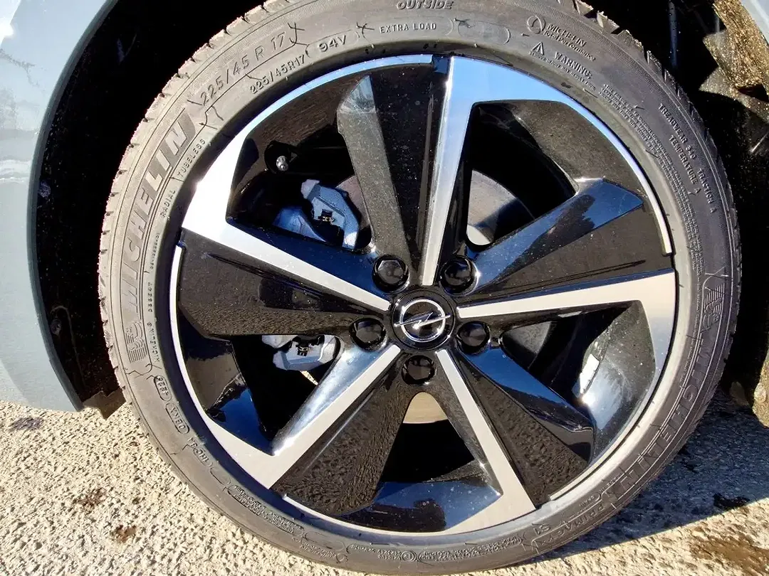 Opel Astra - Thumbnail 8