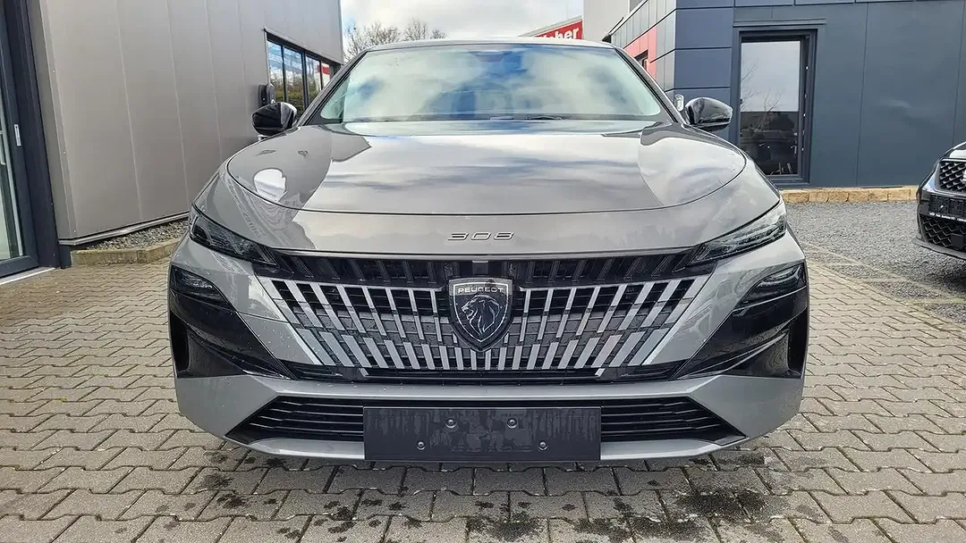 Peugeot 308 - Thumbnail 2