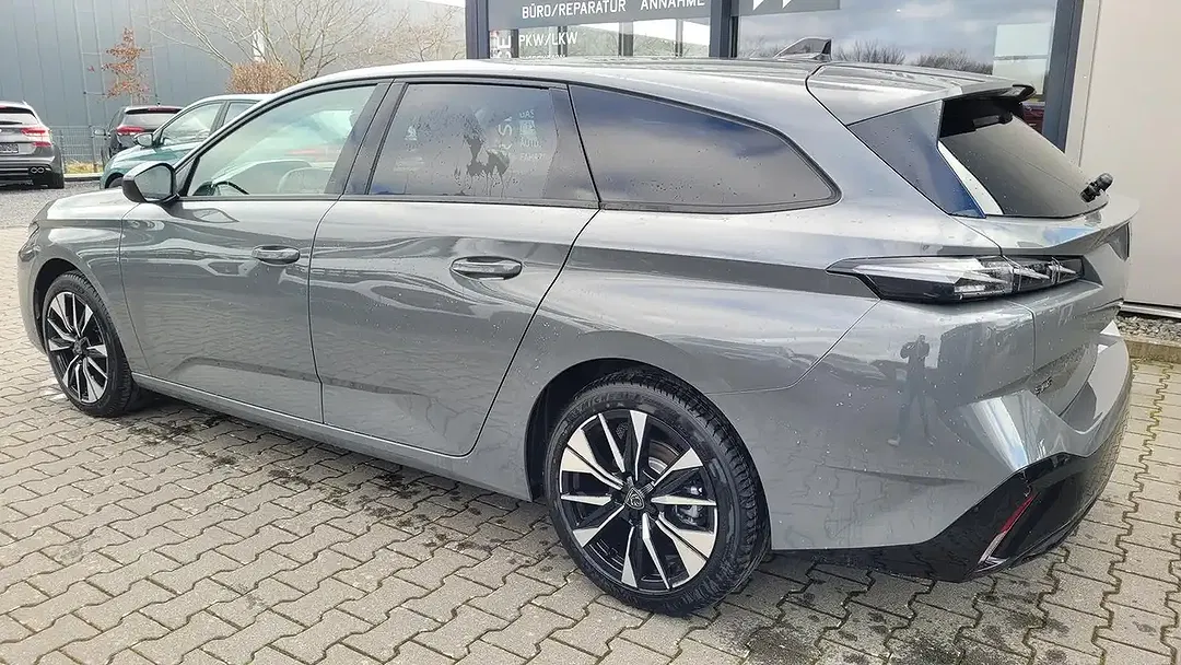 Peugeot 308 - Thumbnail 6