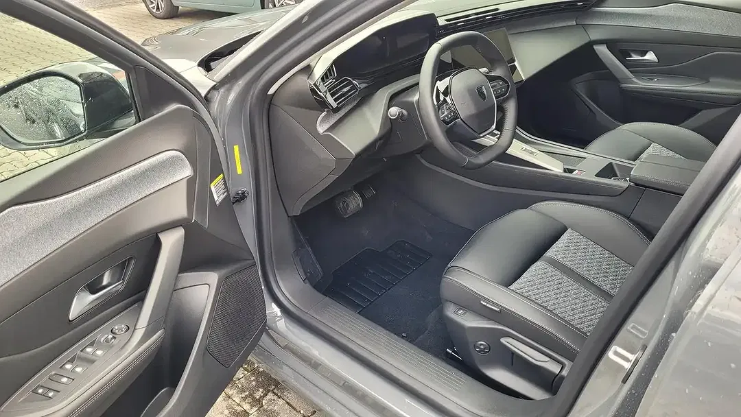 Peugeot 308 - Thumbnail 7