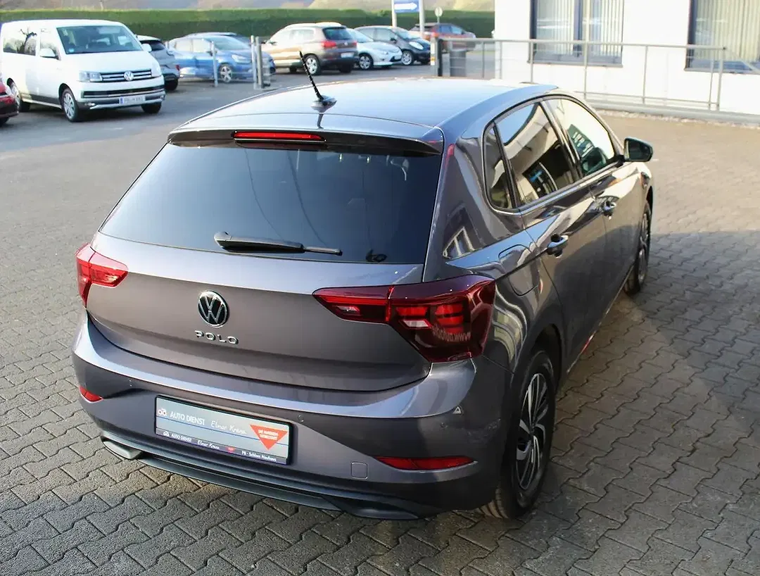 Volkswagen Polo - Thumbnail 3