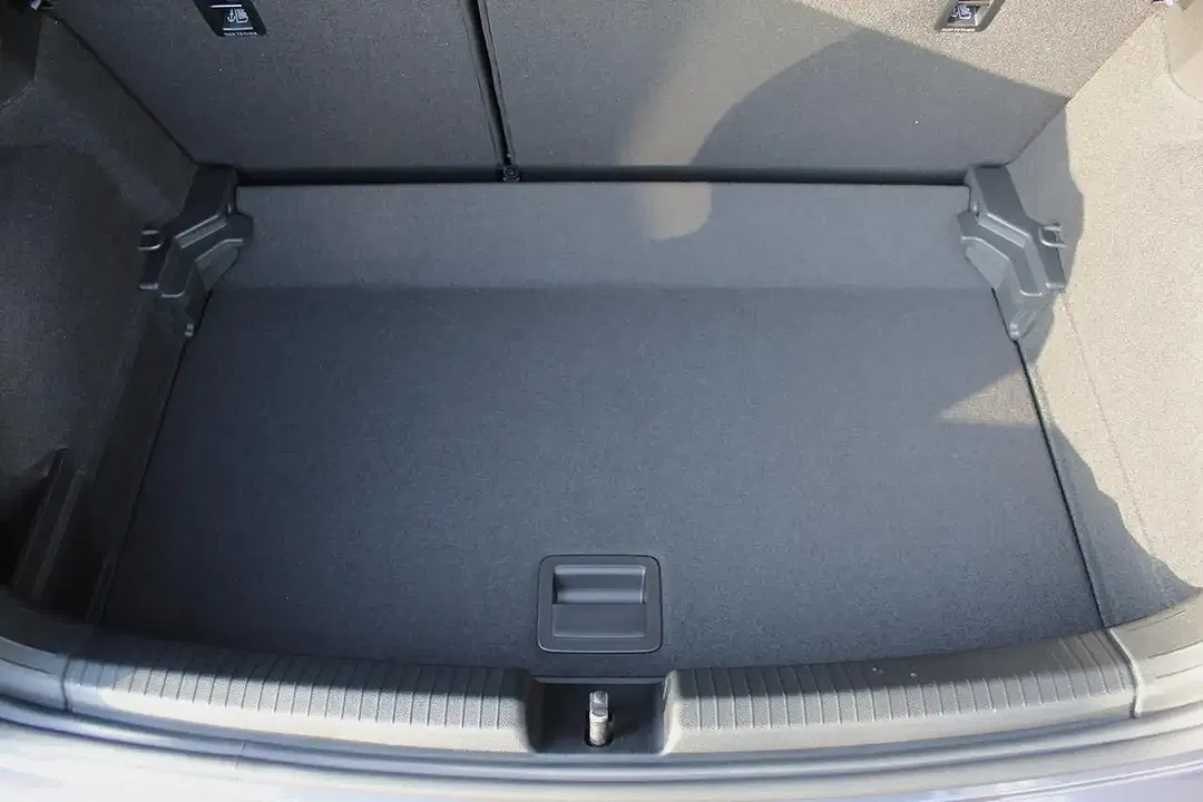Volkswagen Polo - Thumbnail 5