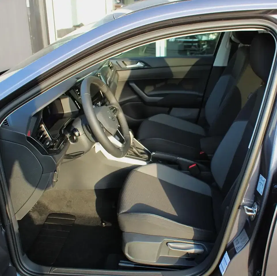 Volkswagen Polo - Thumbnail 8