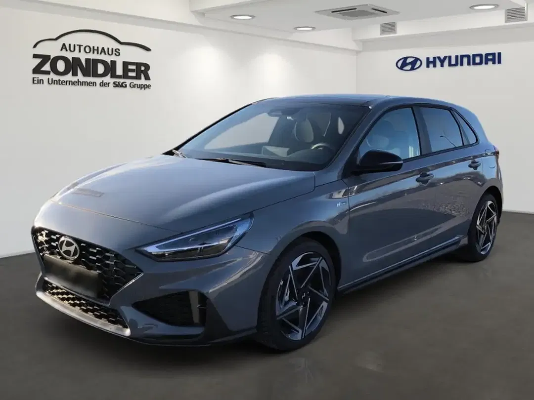 Hyundai i30 - Thumbnail 1