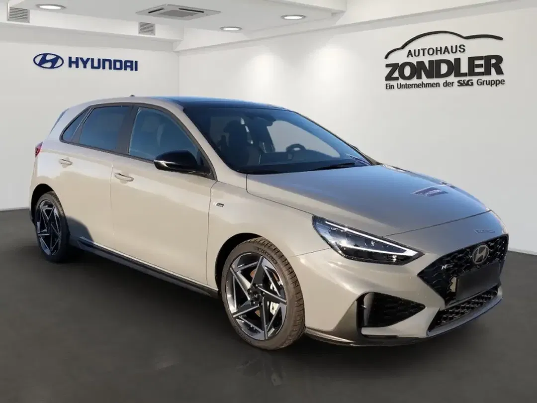Hyundai i30 - Thumbnail 2