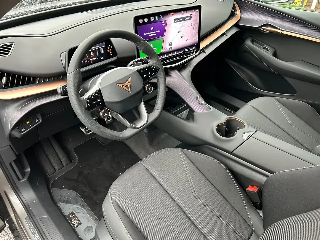 CUPRA Tavascan - Thumbnail 12