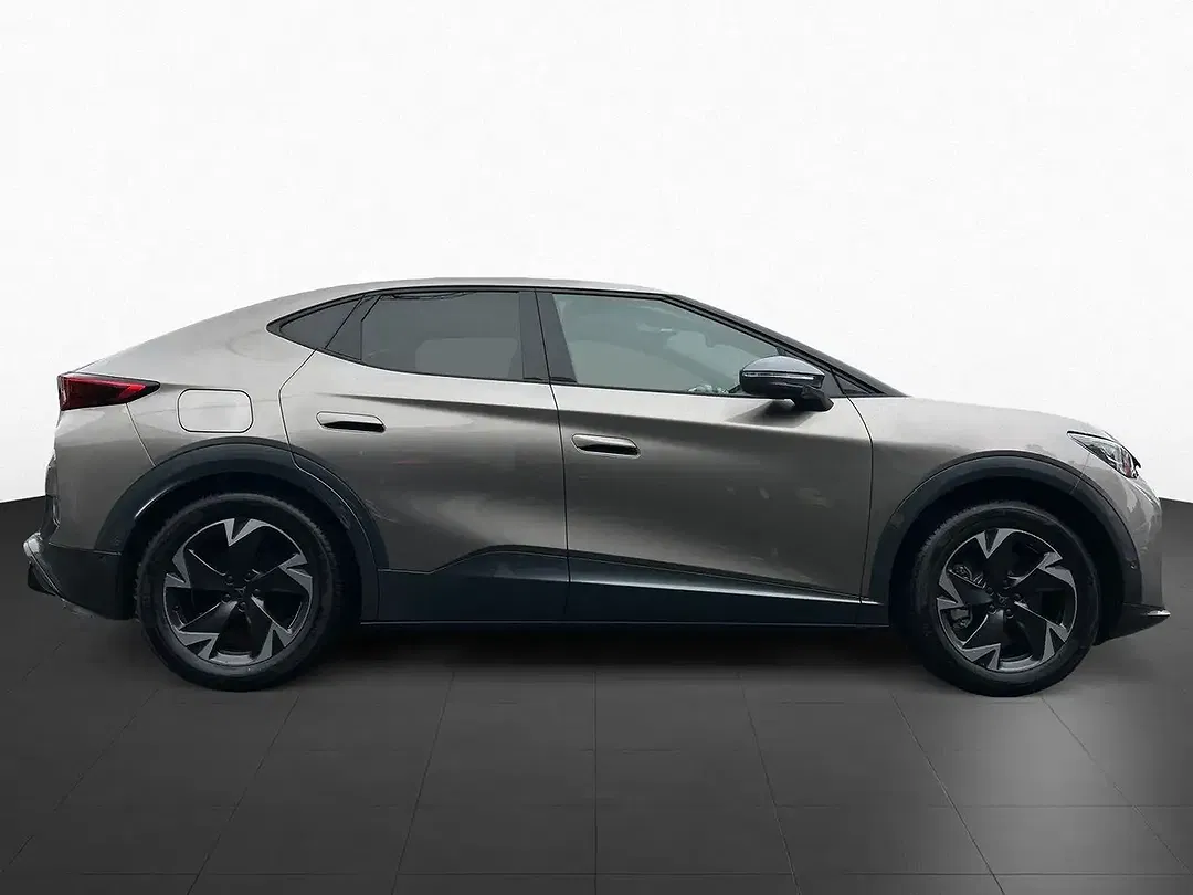CUPRA Tavascan - Thumbnail 5