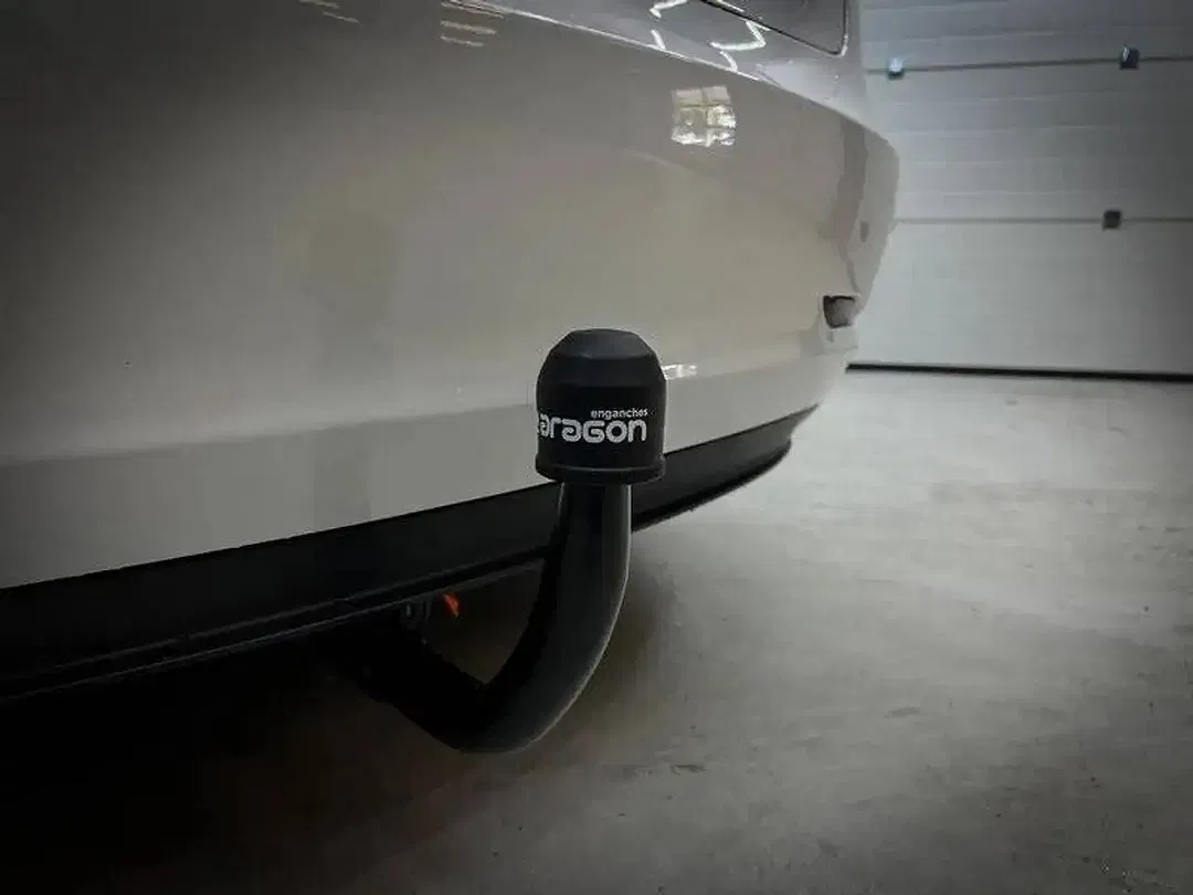 Tesla Model 3 - Thumbnail 17