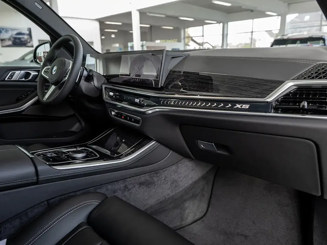 BMW X5 - Thumbnail 6