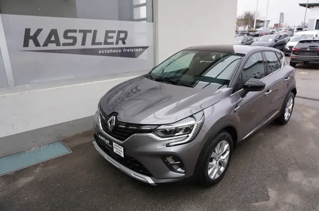 Renault Captur - Thumbnail 1