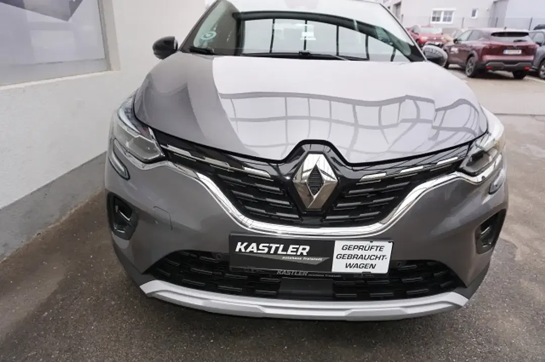 Renault Captur - Thumbnail 3