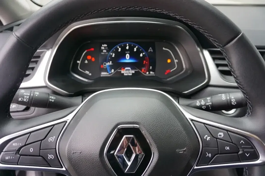 Renault Captur - Thumbnail 8