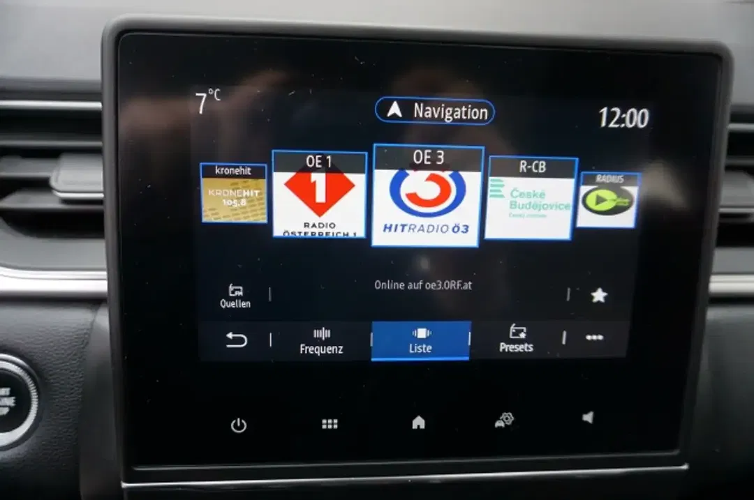 Renault Captur - Thumbnail 9