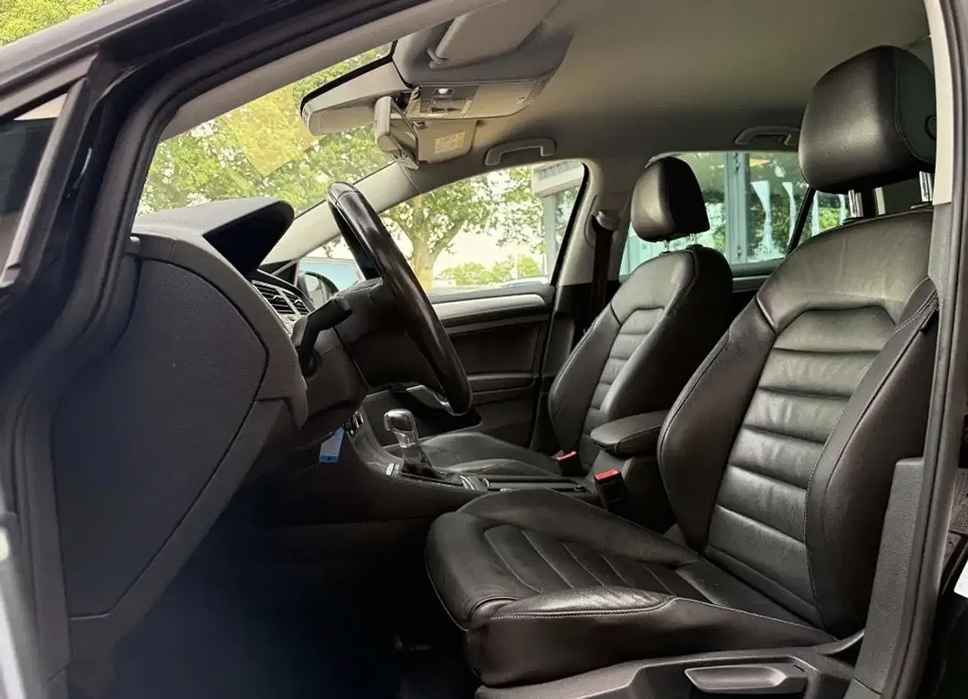 Volkswagen Golf - Thumbnail 7