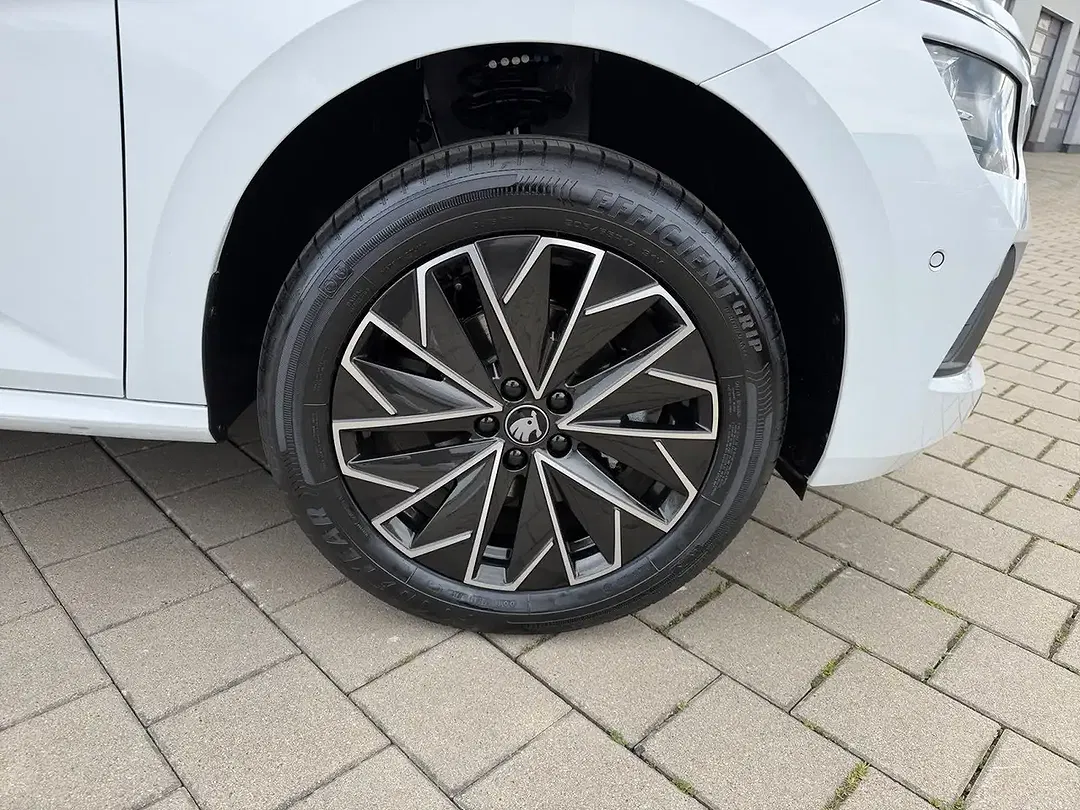 Skoda Kamiq - Thumbnail 15
