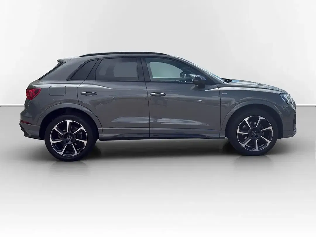 Audi Q3 - Thumbnail 4
