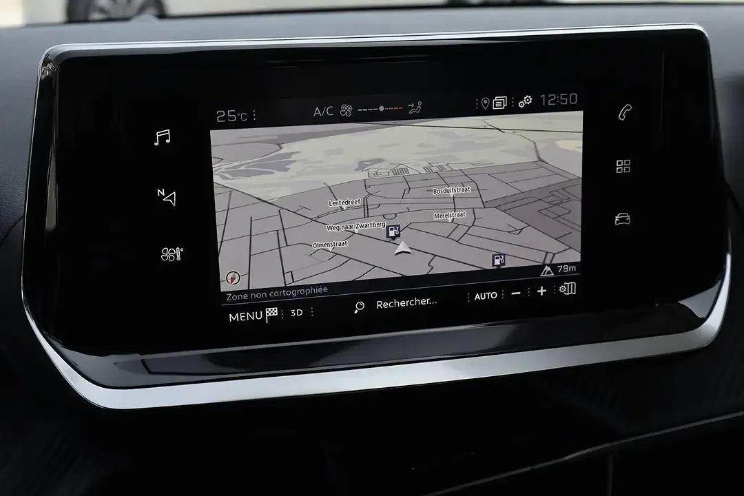 Peugeot 208 - Thumbnail 14