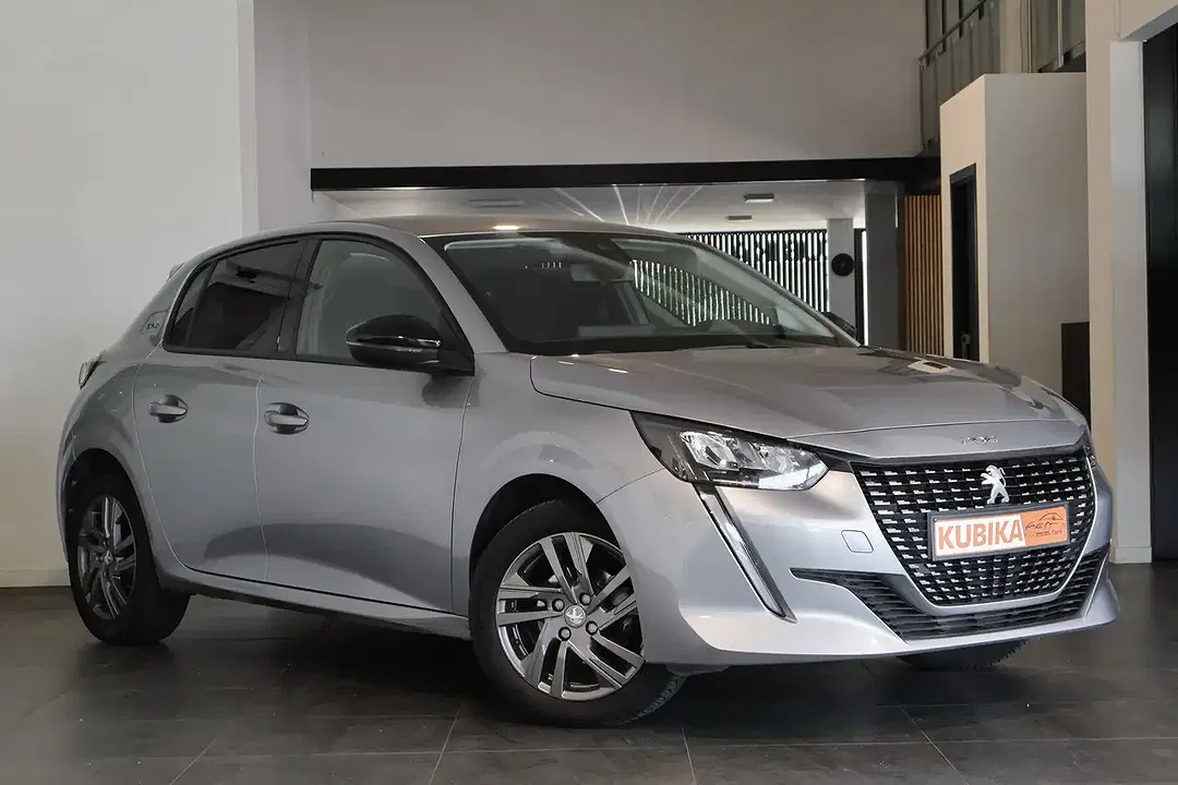 Peugeot 208 - Thumbnail 3