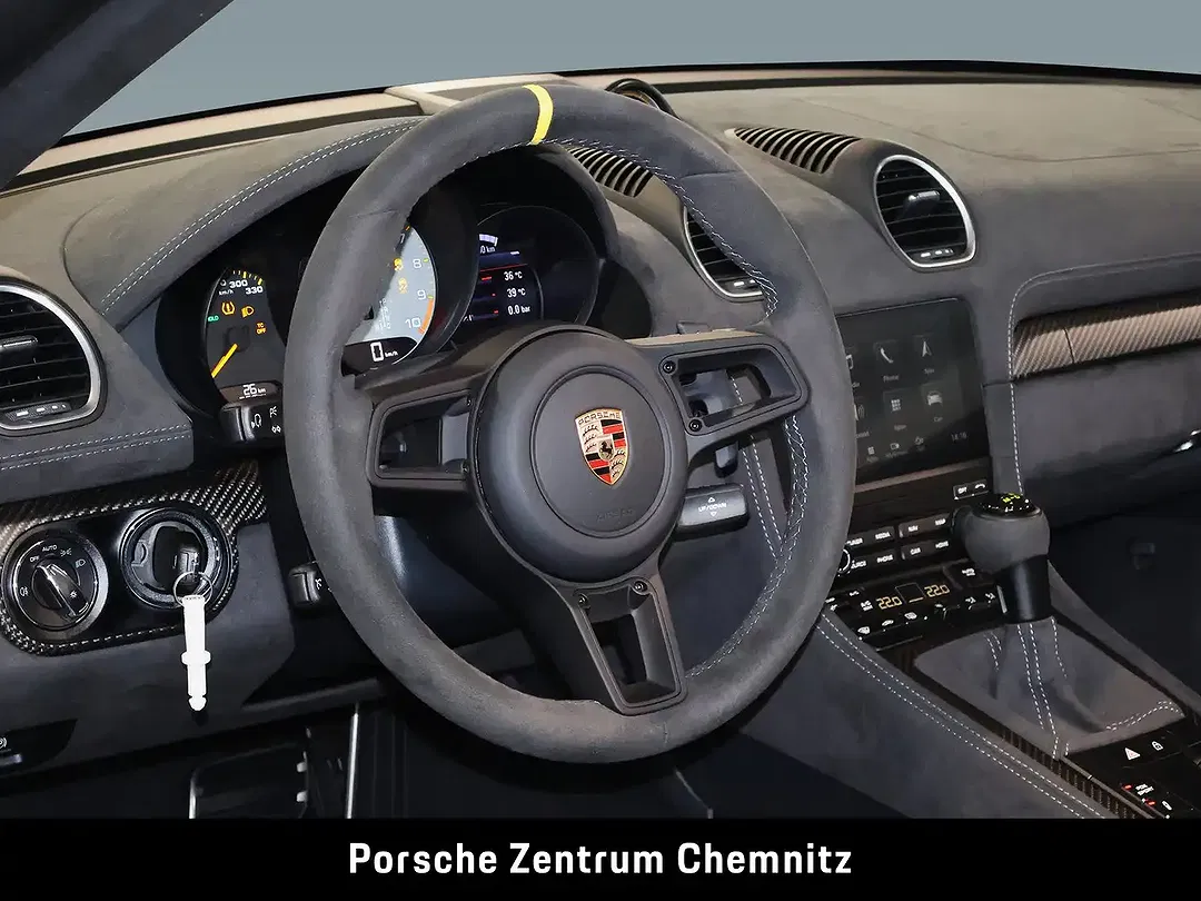 Porsche 718 Spyder - Thumbnail 11
