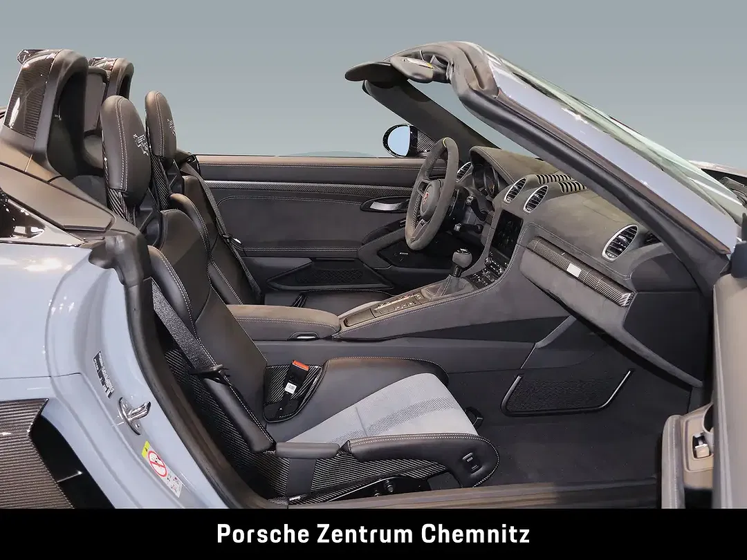 Porsche 718 Spyder - Thumbnail 13