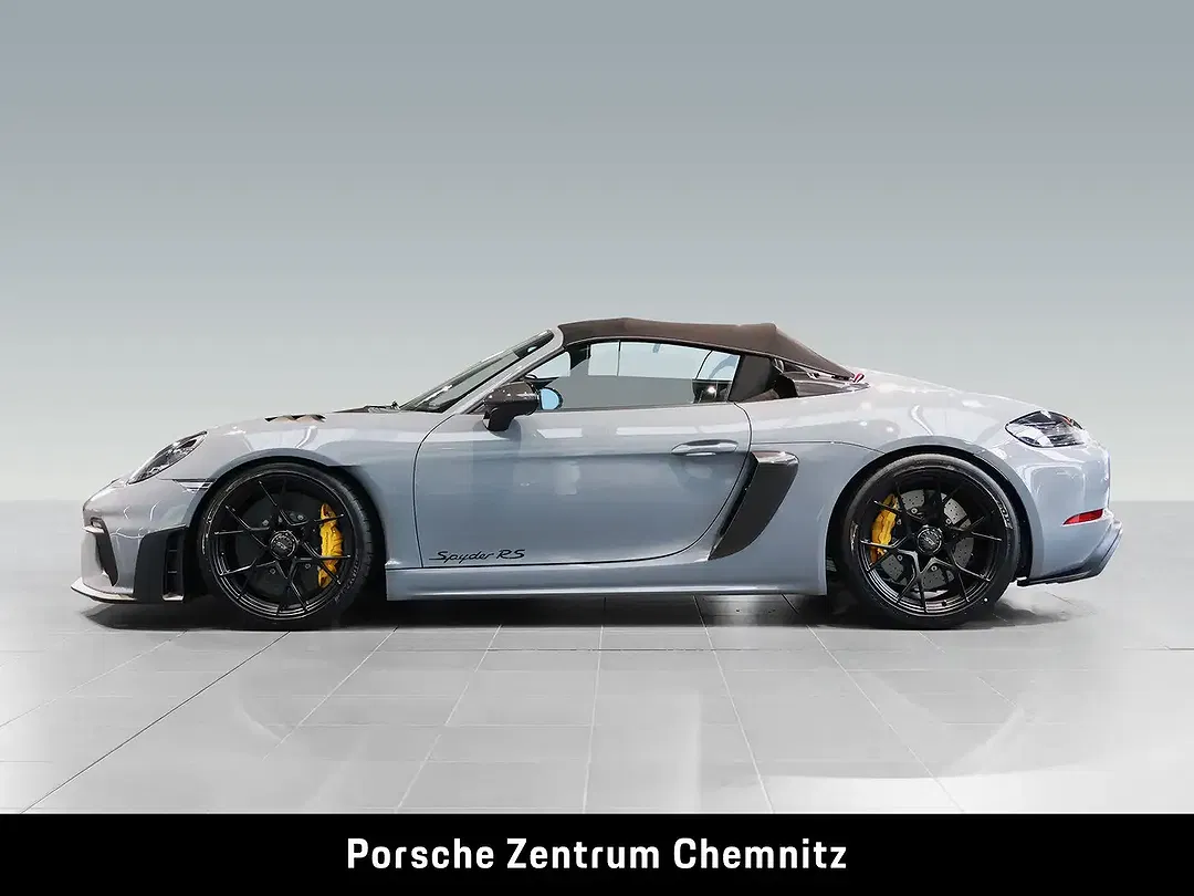 Porsche 718 Spyder - Thumbnail 3