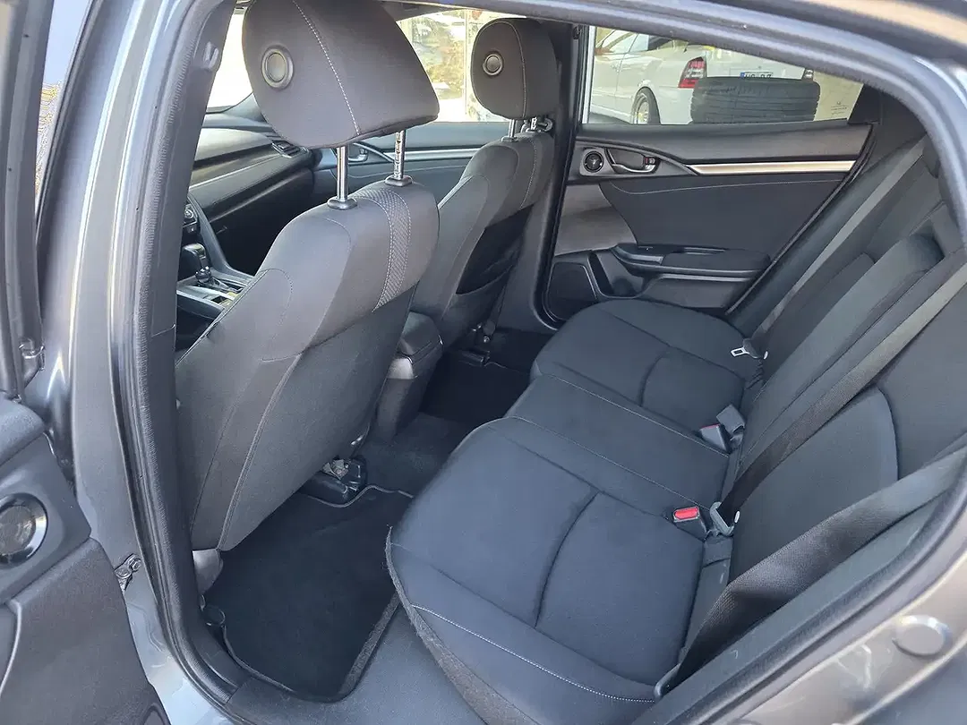 Honda Civic - Thumbnail 12