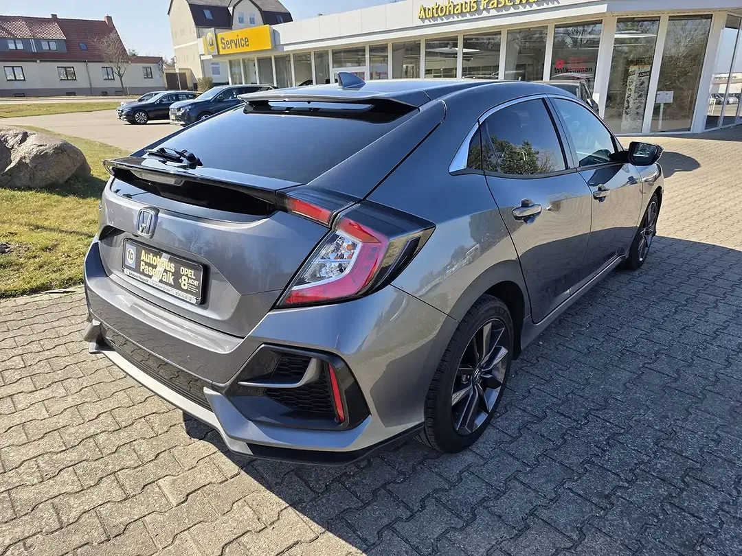 Honda Civic - Thumbnail 6