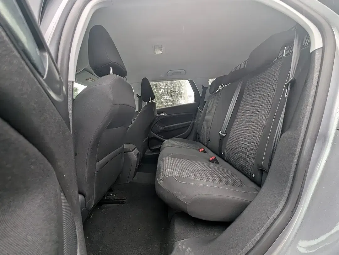 Peugeot 308 - Thumbnail 9