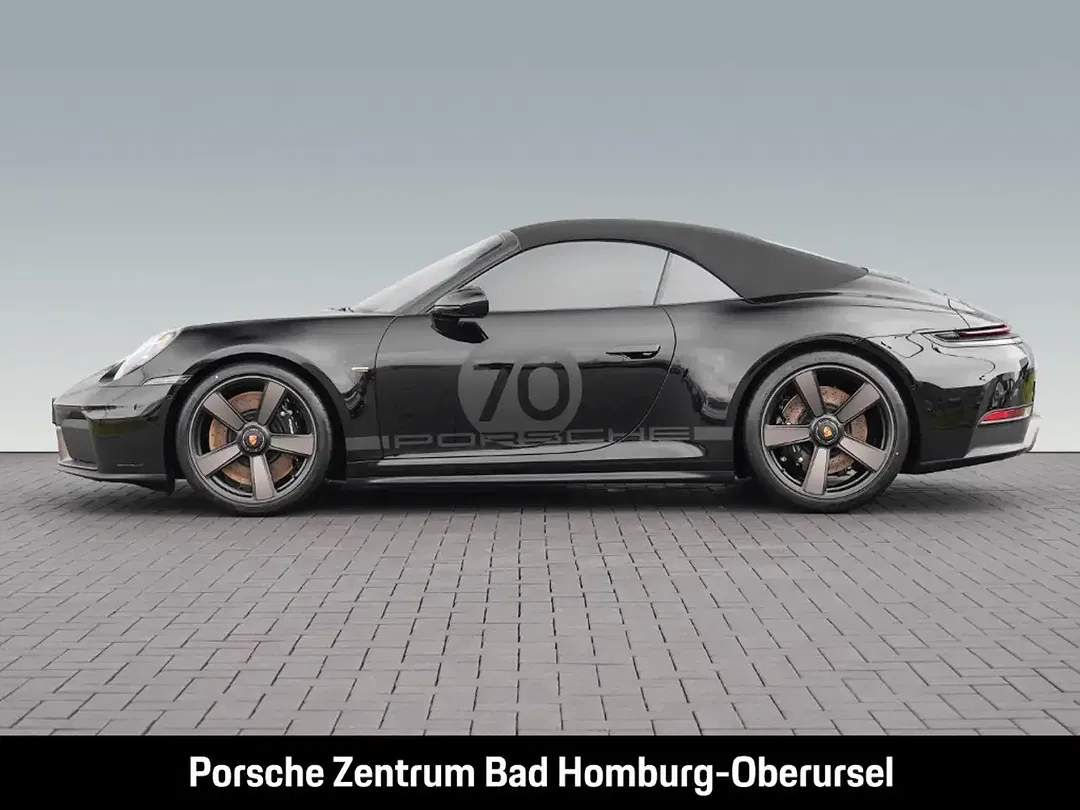 Porsche 992 - Thumbnail 3