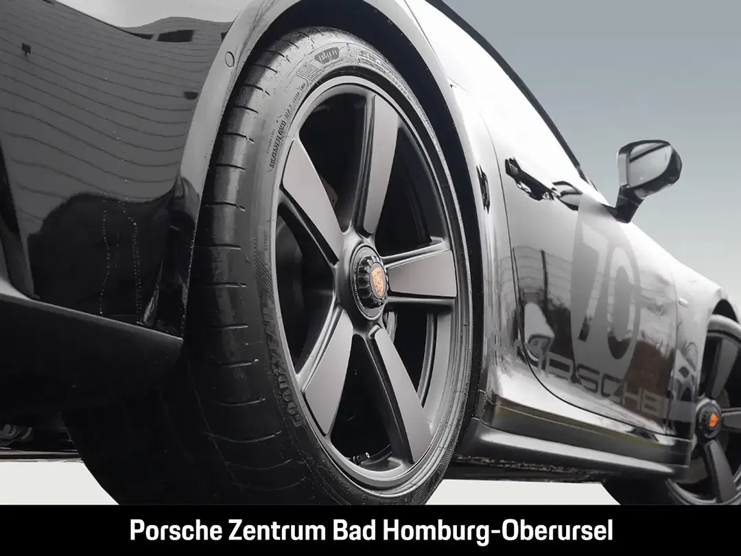 Porsche 992 - Thumbnail 8