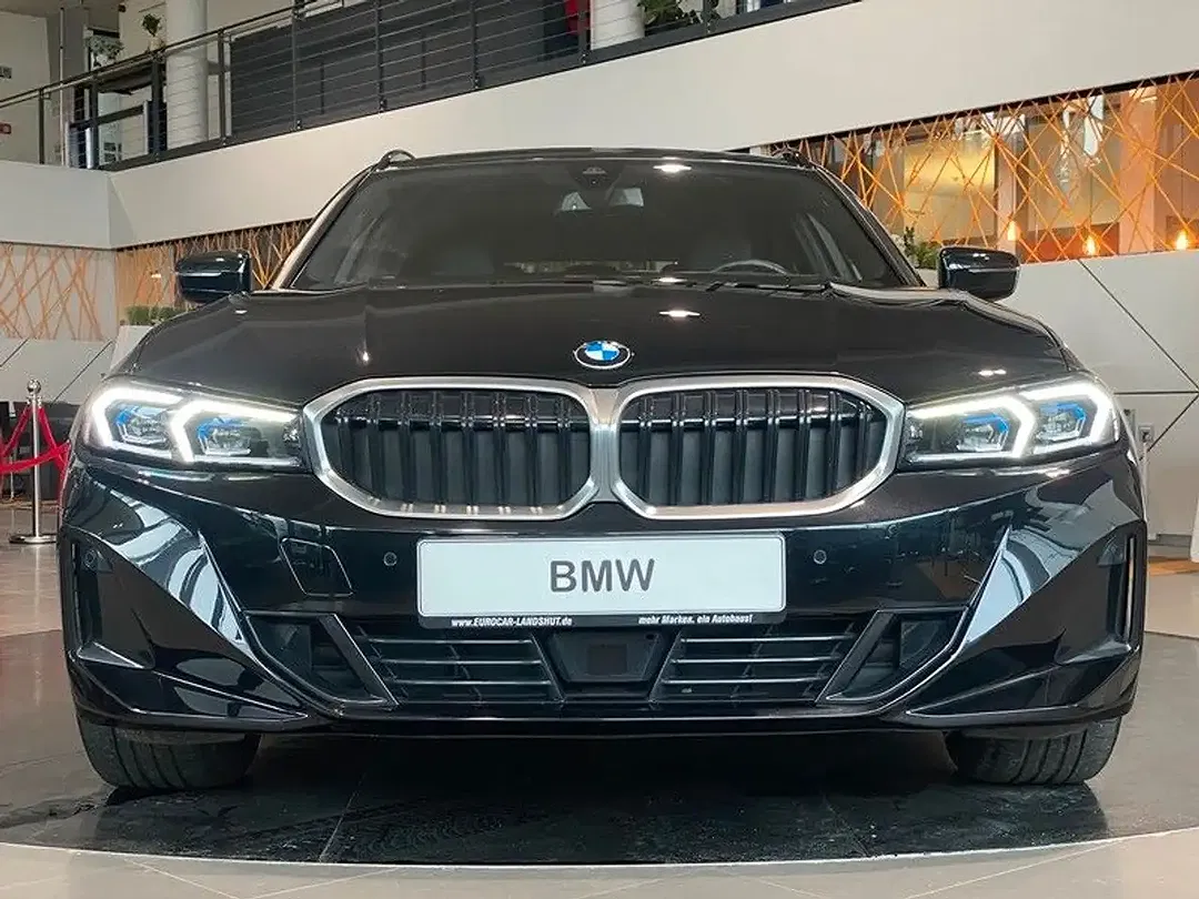 BMW 318 - Thumbnail 5