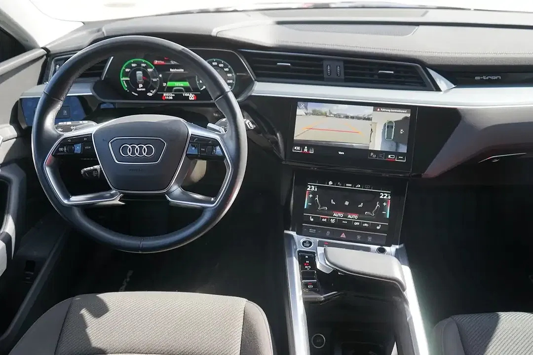 Audi Q8 e-tron - Thumbnail 11