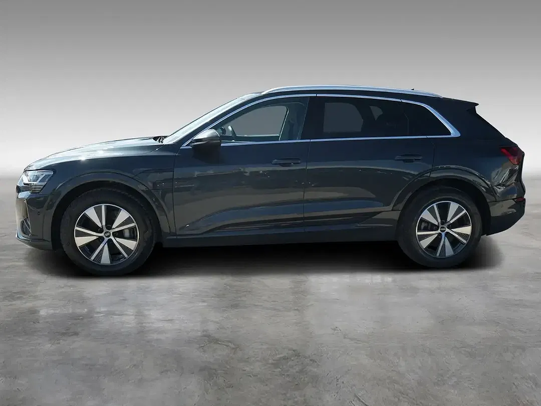 Audi Q8 e-tron - Thumbnail 3