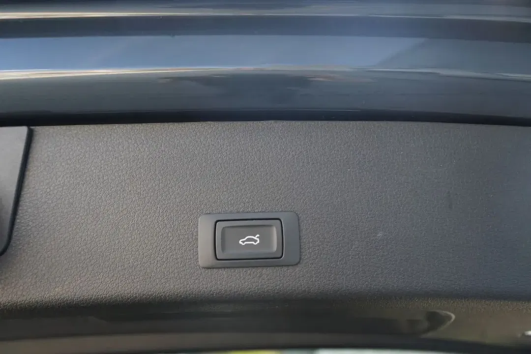 Audi Q8 e-tron - Thumbnail 6