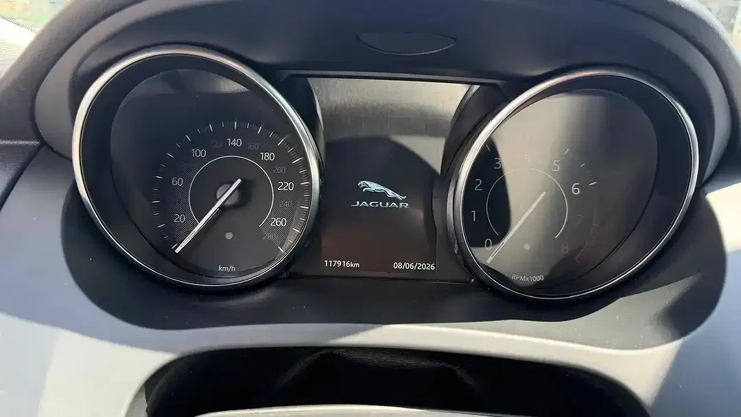 Jaguar E-Pace - Thumbnail 14
