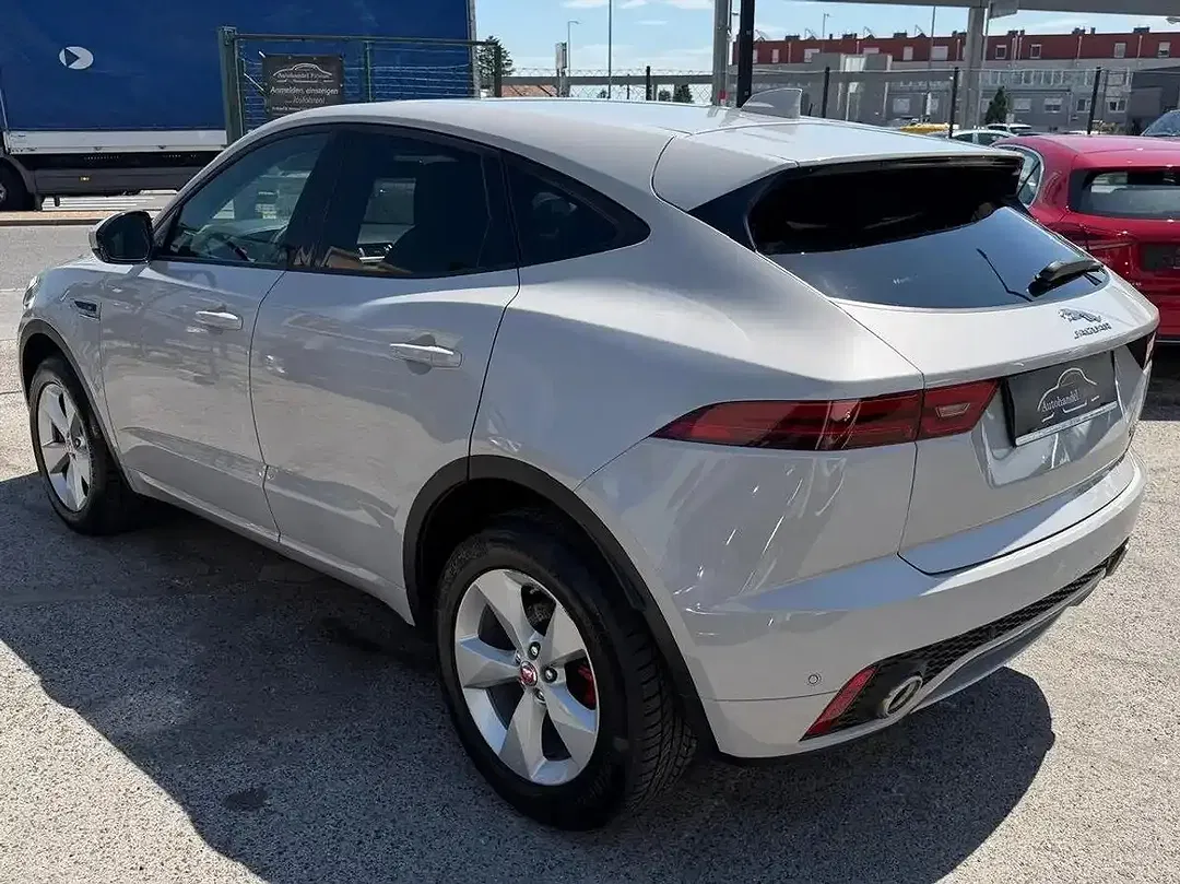 Jaguar E-Pace - Thumbnail 5