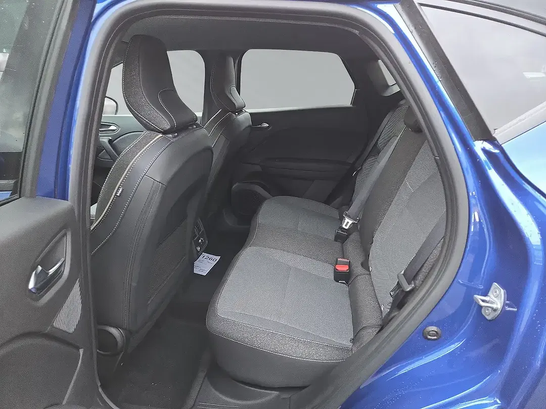 Renault Captur - Thumbnail 8