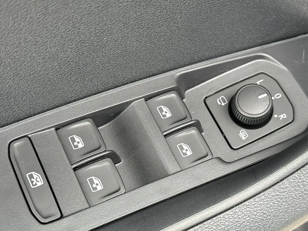 Skoda Karoq - Thumbnail 11