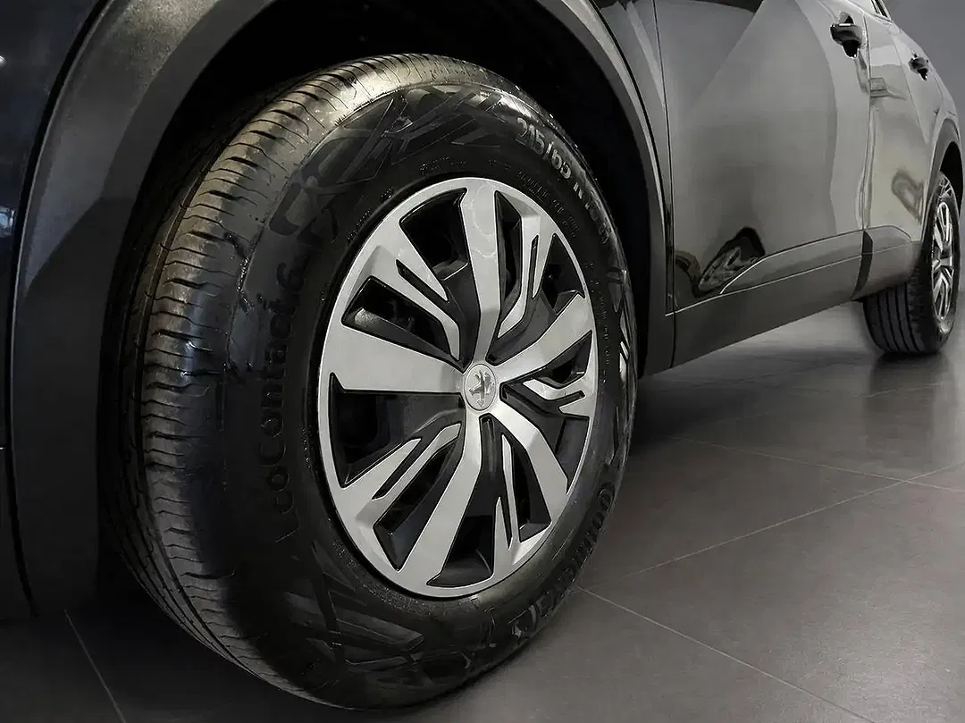 Peugeot 2008 - Thumbnail 4
