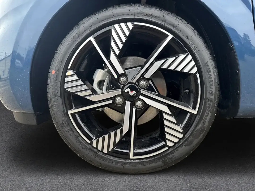 Hyundai i10 - Thumbnail 14