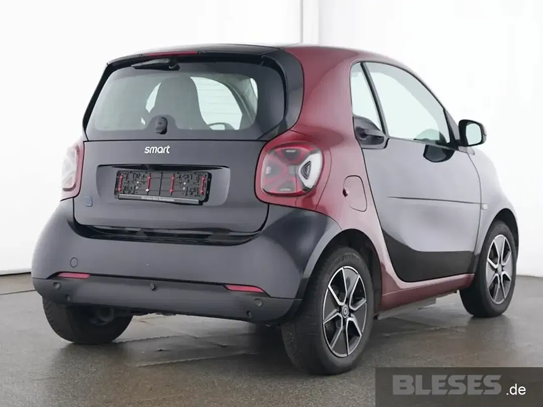 smart forTwo - Thumbnail 2
