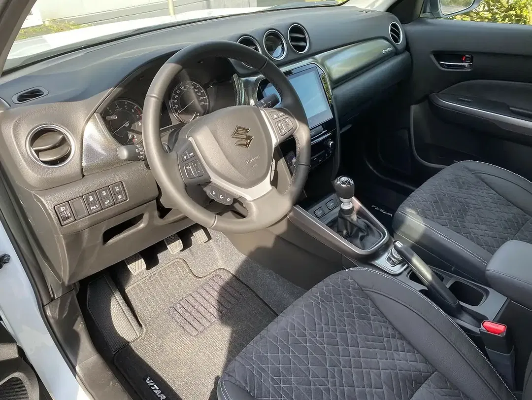 Suzuki Vitara - Thumbnail 8