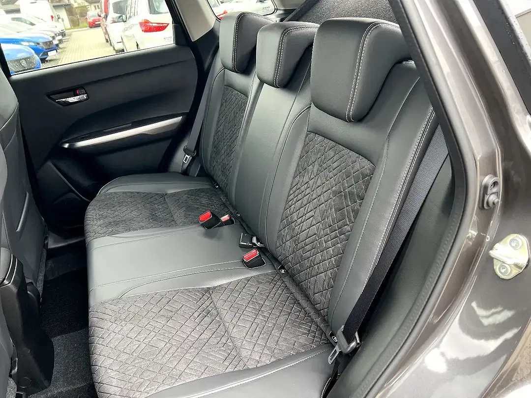 Suzuki Vitara - Thumbnail 13