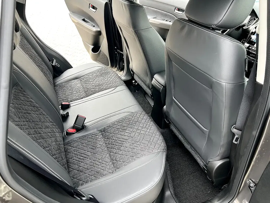 Suzuki Vitara - Thumbnail 15