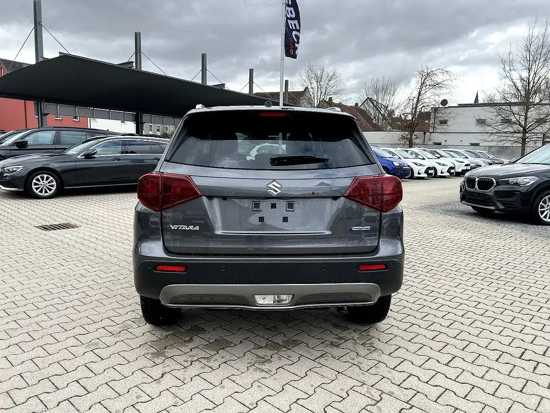 Suzuki Vitara - Thumbnail 3