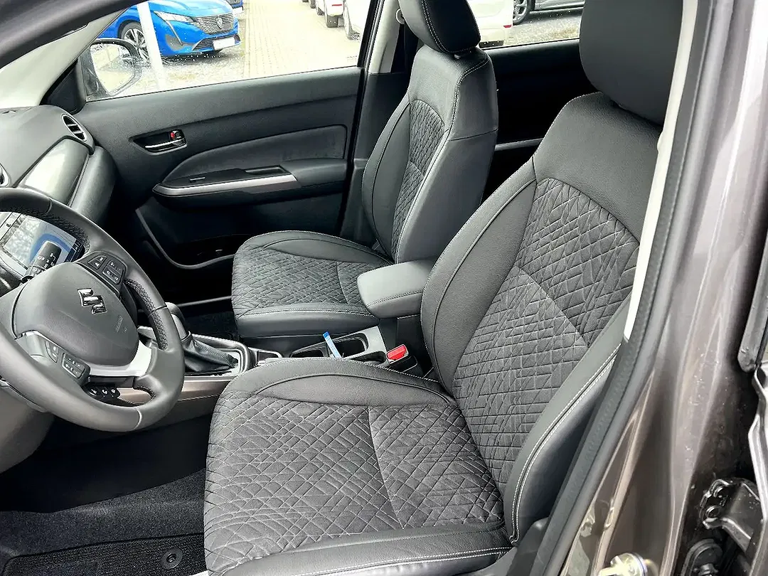 Suzuki Vitara - Thumbnail 8