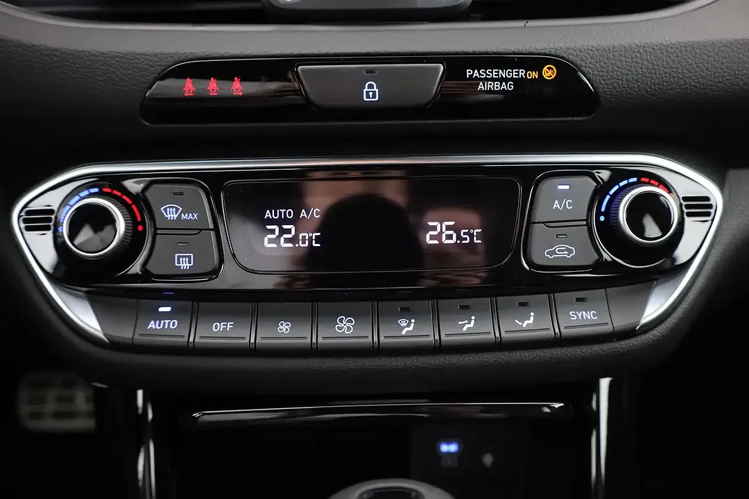 Hyundai i30 - Thumbnail 11