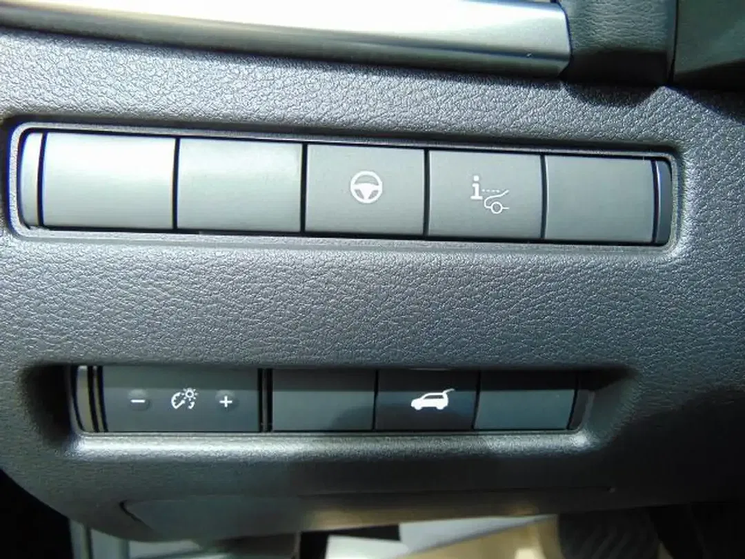 Nissan X-Trail - Thumbnail 12